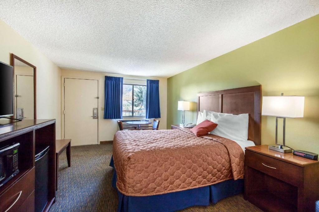 Rodeway Inn Glenwood Springs Exteriör bild