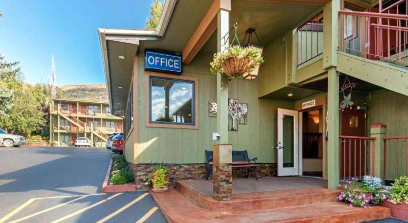 Rodeway Inn Glenwood Springs Exteriör bild